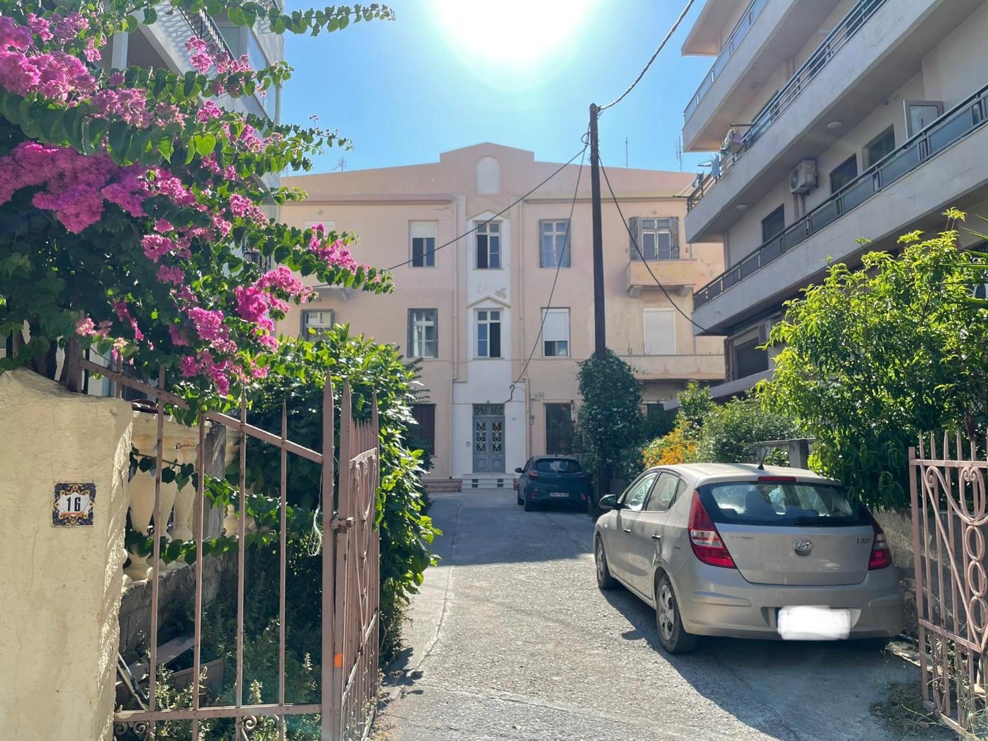 Niochori Heritage: The Mermaid Apartment *